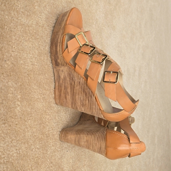 NEW! Colin Stuart | Victoria's Secret Platform Nude Wedge Gladiator Sandal (9) - Picture 2 of 8